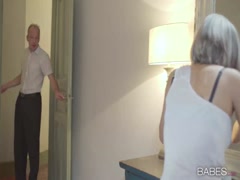 Spying stepmother out privacy